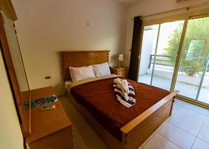 Fox House & Hotel Hurghada
