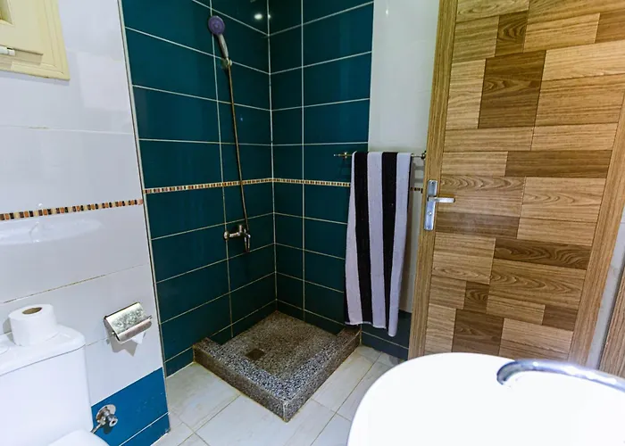 Fox House & Hotel Hurghada